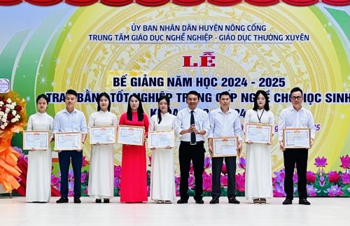 z6639404484749_6f01bdc4b5b4a0e9733074137333a213.jpg